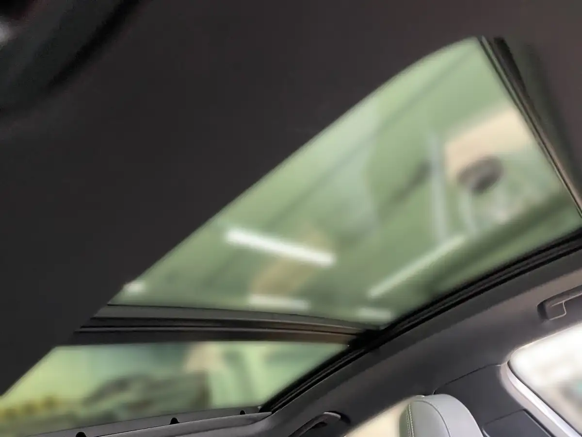 Audi Q4 e-tron, SUV/Geländewagen/Pickup, Elektro, Automatik, Grau