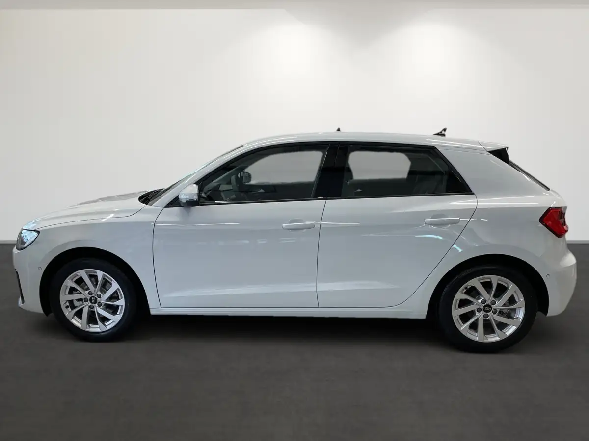 Audi A1, Kleinwagen, Benzin, Automatik, Weiß