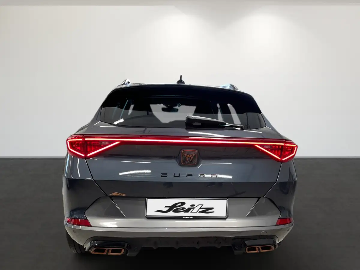 Cupra Formentor, SUV/Geländewagen/Pickup, Hybrid (Benzin/Elektro), Automatik, Grau
